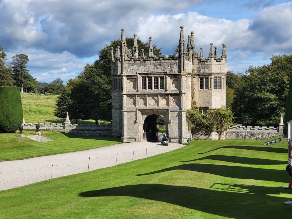 Lanhydrock House: A Jacobean and Victorian Country House in Cornwall 3 Lanhydrock House