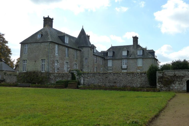 Manoir de la Bérardière: A Historic Manor in Normandy
