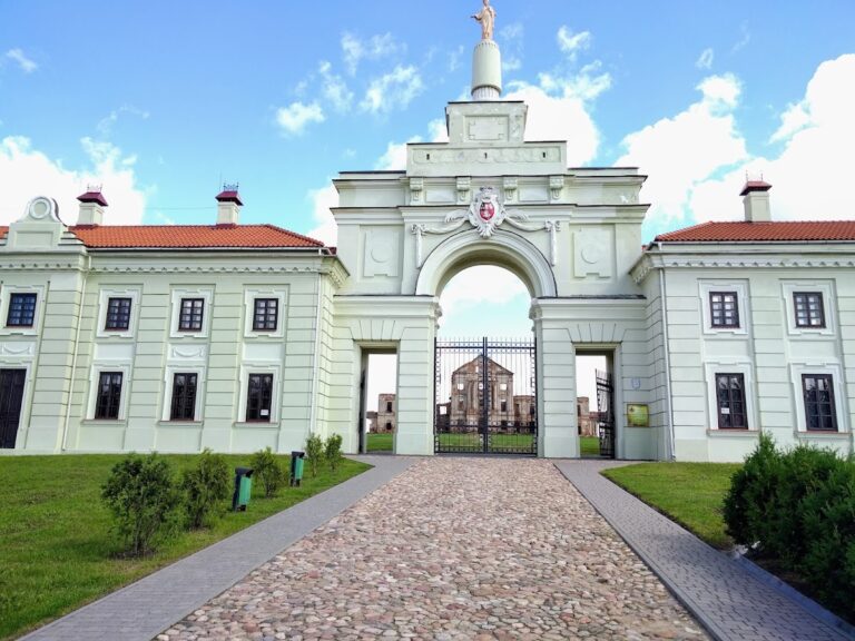 Ruzhany Palace: A Sapieha Aristocratic Residence in Belarus
