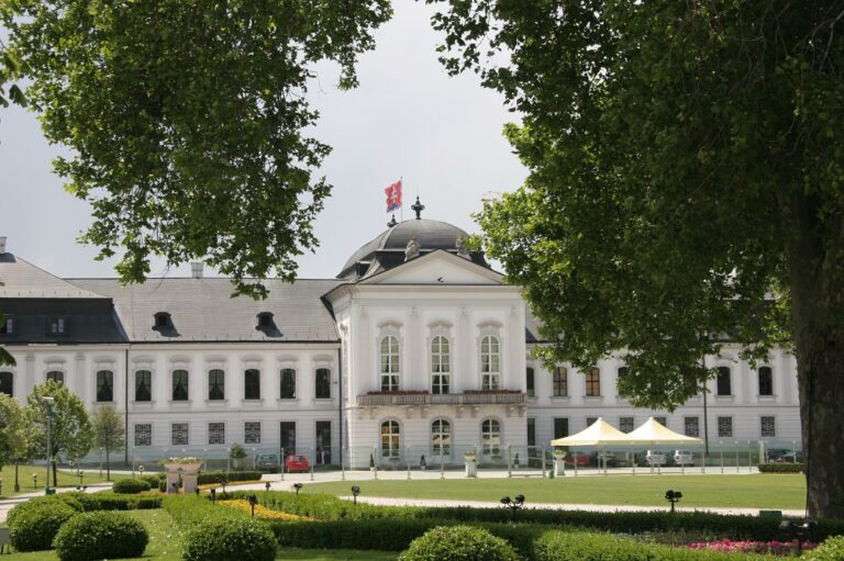Grassalkovich Palace: Presidential Residence in Bratislava
