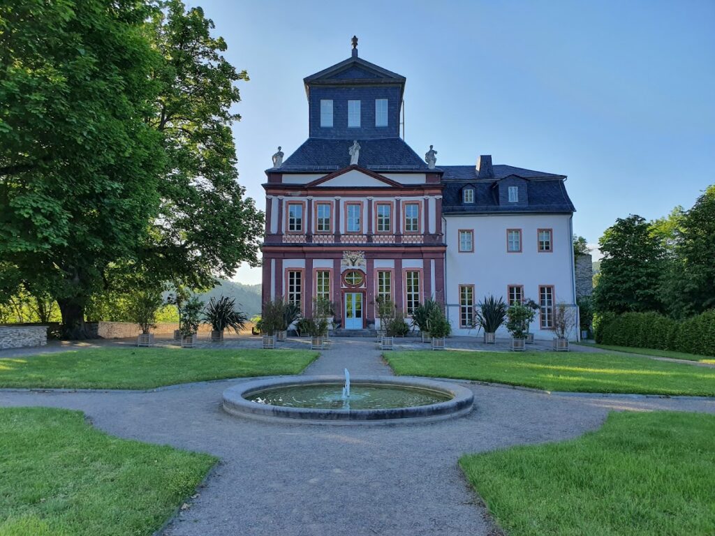 Schloss Schwarzburg: A Baroque Princely Residence in Germany 1 Schloss Schwarzburg