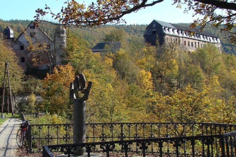 Schloss Schwarzburg: A Baroque Princely Residence in Germany