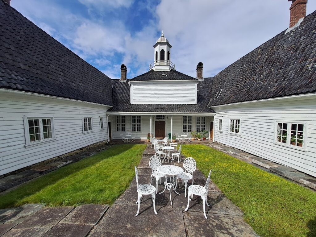 Damsgård Manor: A Rococo Wooden Manor in Norway 3 Damsgård Manor