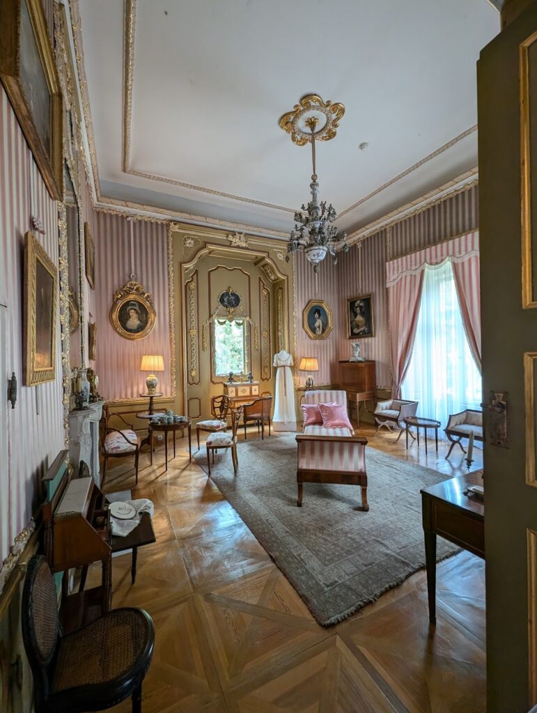 Nieborów Palace: A Baroque Aristocratic Residence in Poland 1 Nieborów Palace