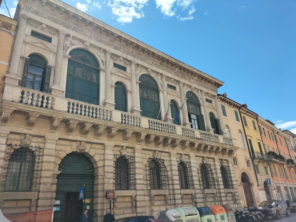 Bevilacqua Palace: A Renaissance Palace in Verona 1 Bevilacqua Palace