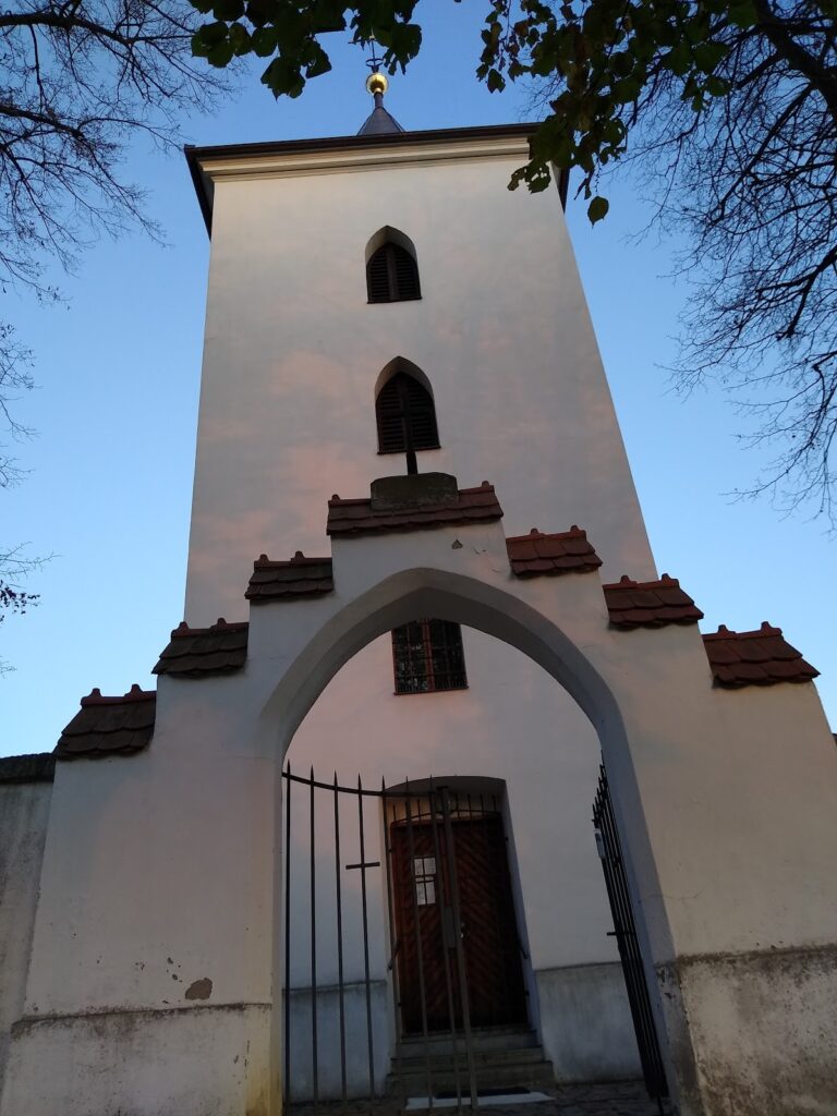 Lelekovice Castle: A Medieval Fortress in Czechia 2 Lelekovice Castle