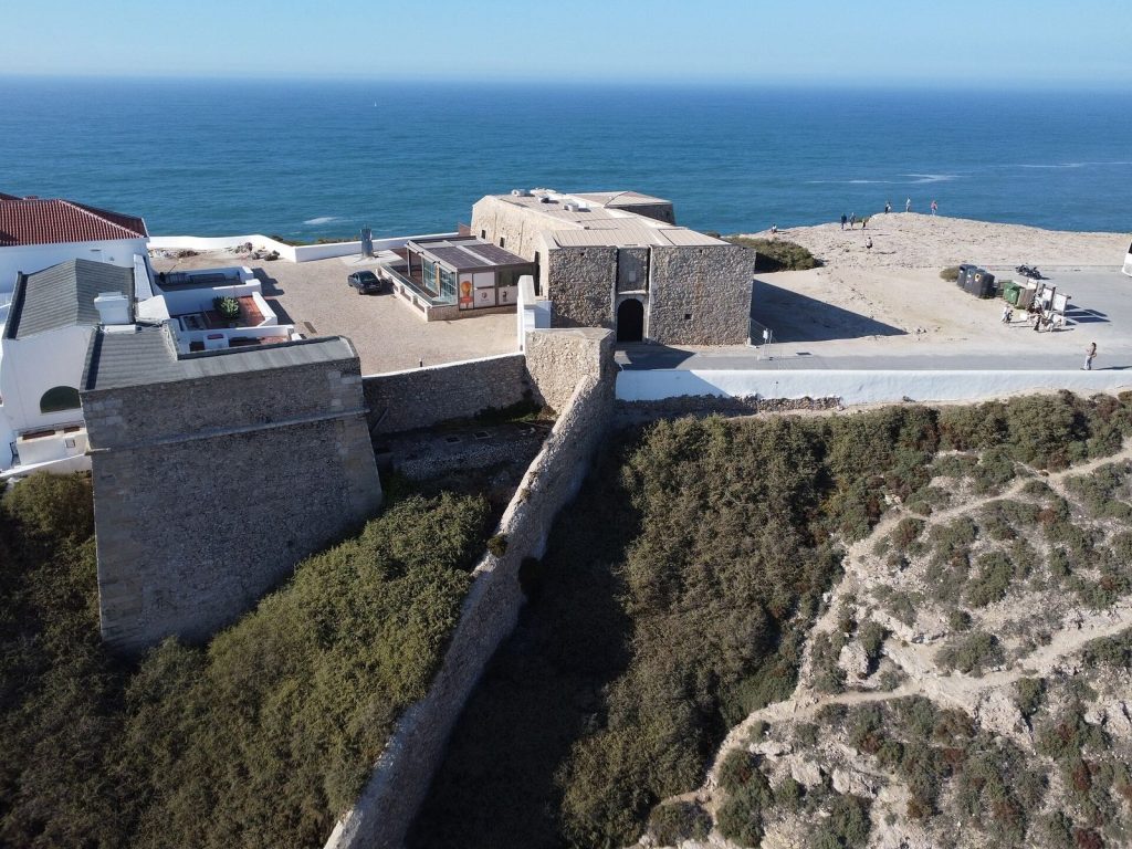 Fortaleza de São Vicente: A Coastal Bastion Fortification in Portugal 1 Fortaleza de São Vicente