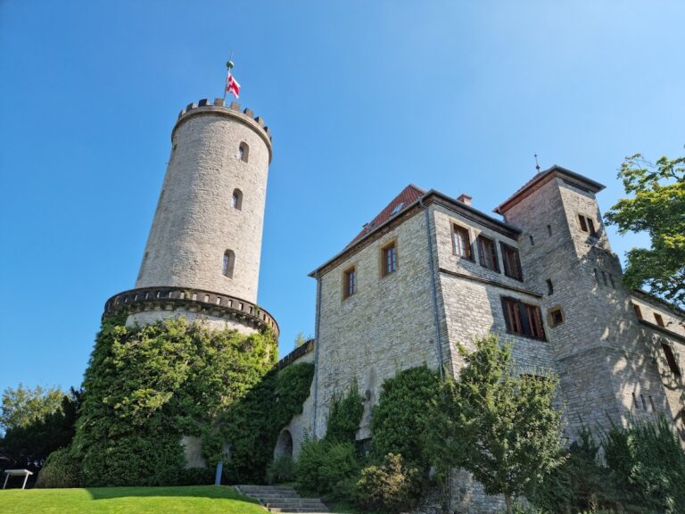 Sparrenberg Castle: A Medieval Stronghold and Renaissance Fortress in Bielefeld