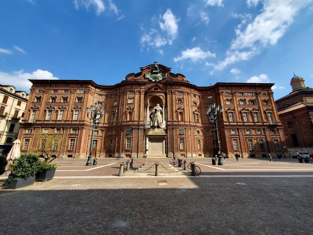Palazzo Carignano: A Savoy Residence and Seat of Italian Parliament 1 Palazzo Carignano