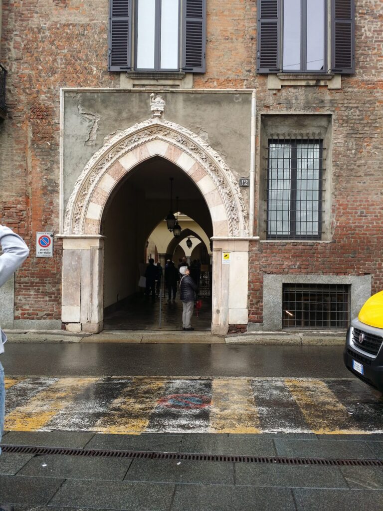 Palazzo Borromeo: A Late Gothic Merchant-Banking Palace in Milan 3 Palazzo Borromeo