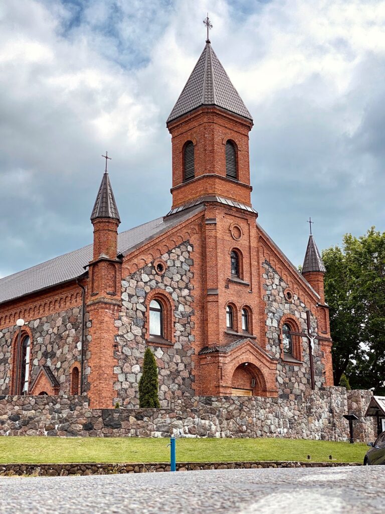 Braslav Castle: A Historic Fortress in Belarus