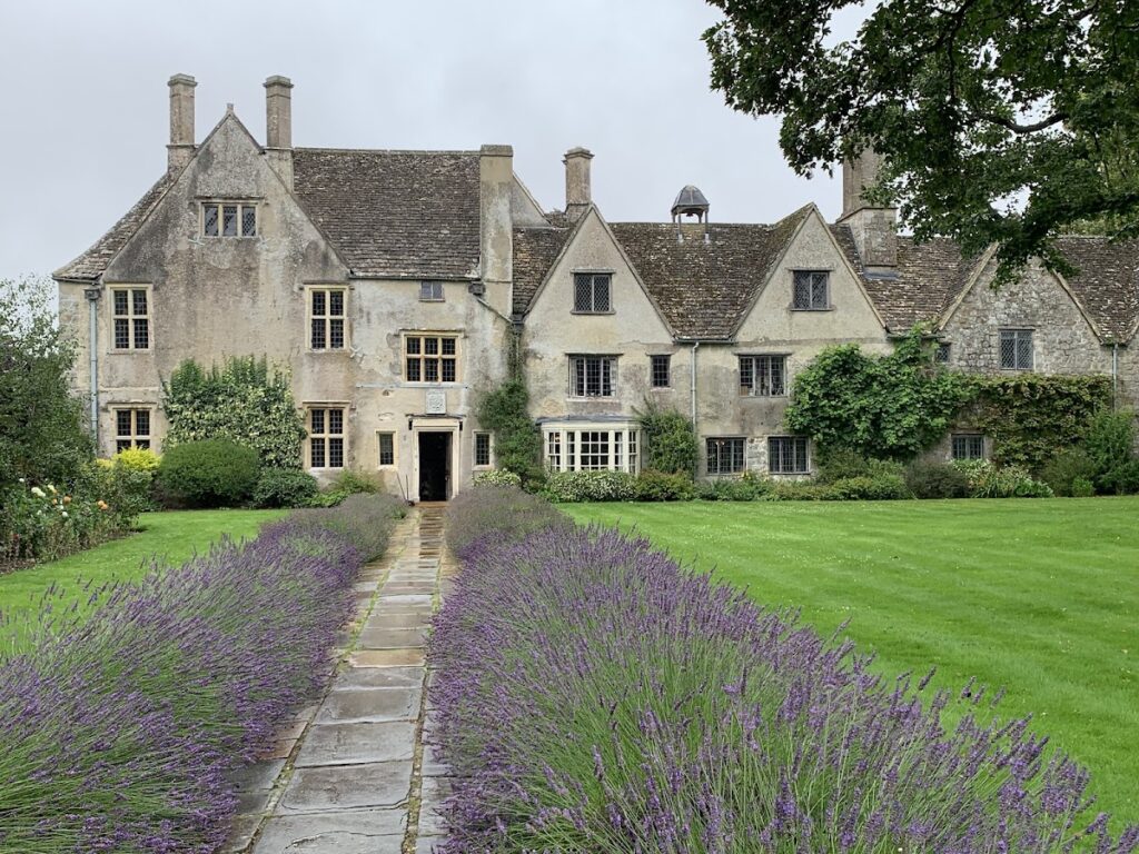 Avebury Manor and Garden: A Historic Country House in Wiltshire 2 Avebury Manor and Garden