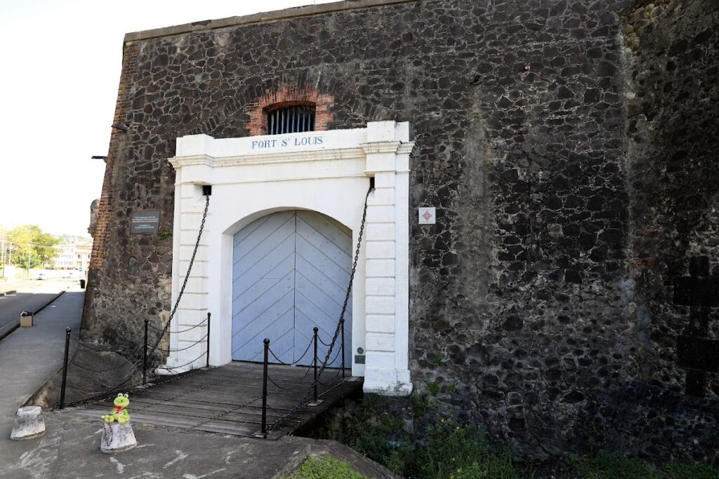 Fort Saint-Louis: A French Military Fortress in Martinique 1 Fort Saint Louis
