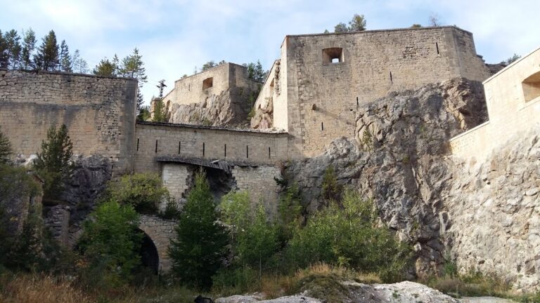 Fort du Randouillet: A Vauban Fortification Above Briançon
