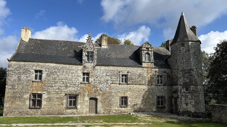 Manoir de Kergal: Seat of a Breton Seigneury in France