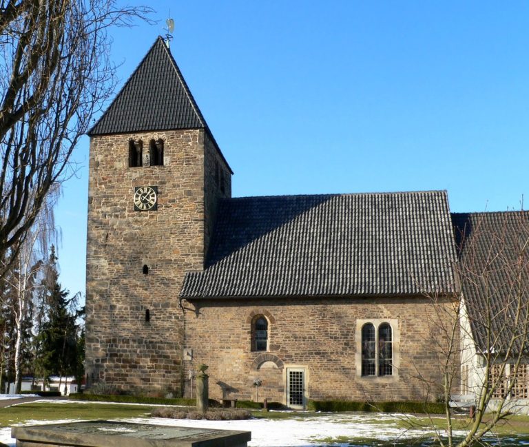 Hus Aren: A Medieval Lowland Castle near Bückeburg
