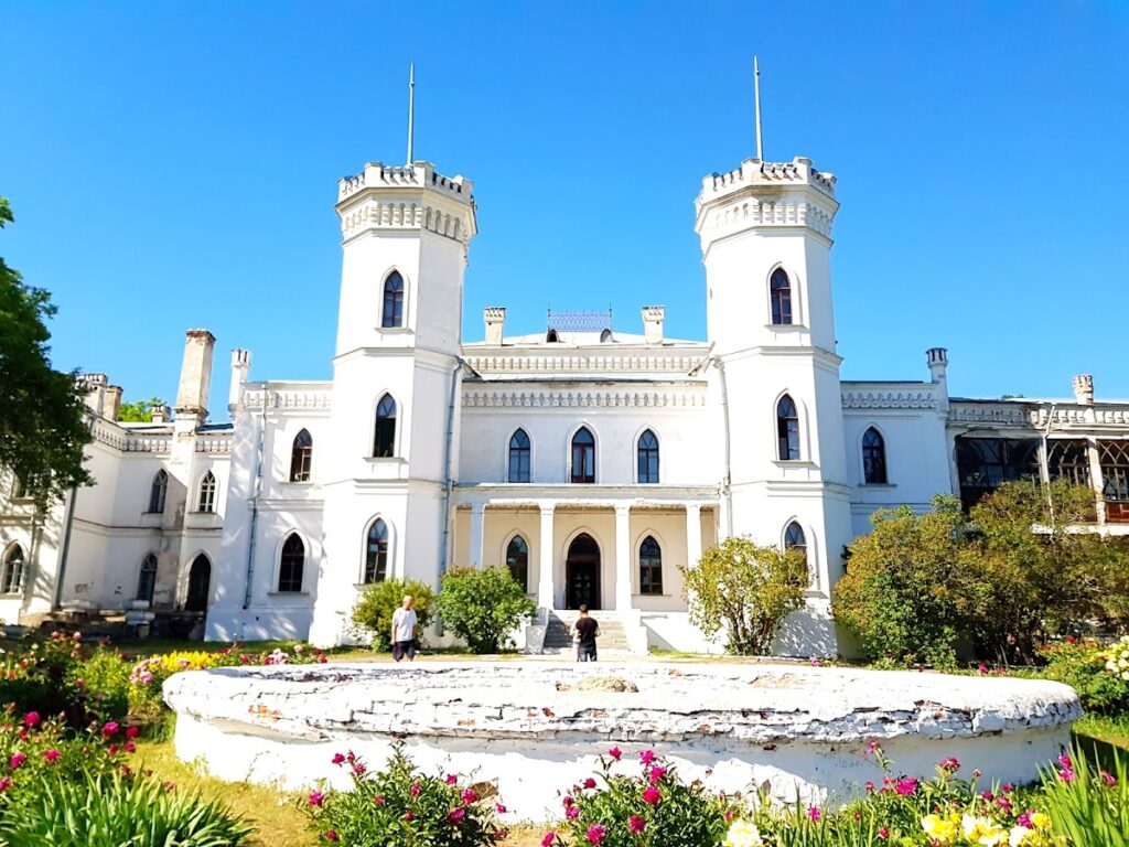 Sharivka Manor