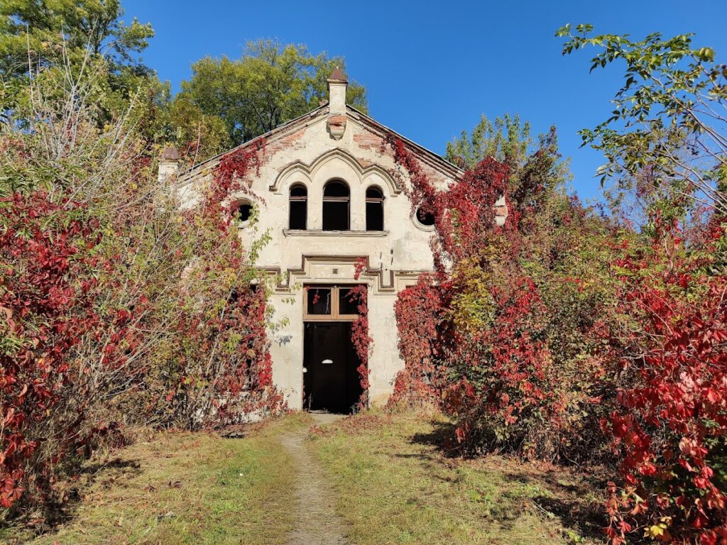 Sharivka Manor
