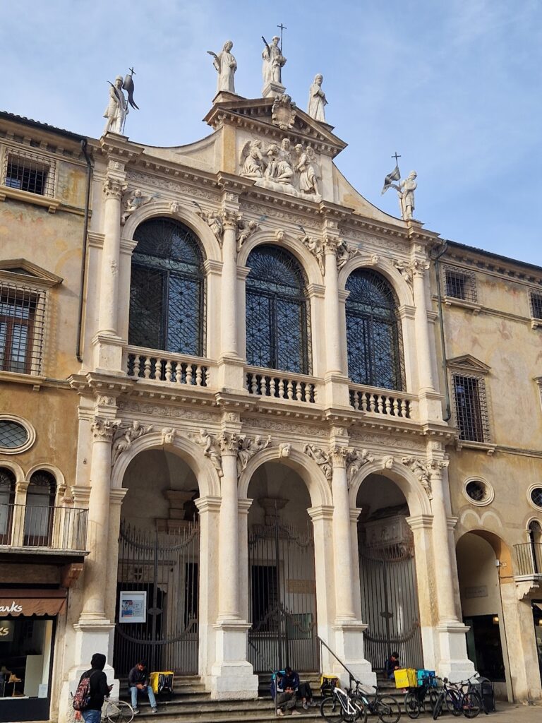 Palazzo del Monte di Pietà: A Charitable Lending Complex in Vicenza