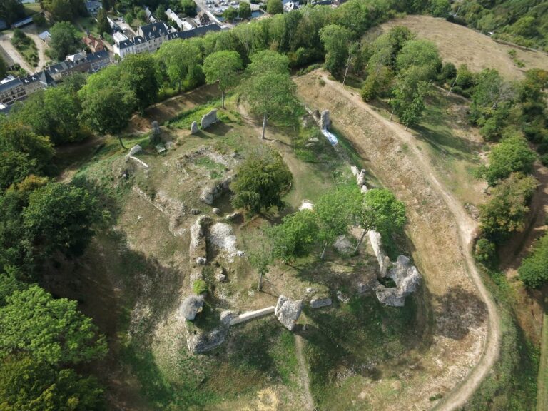 Château de Montfort-sur-Risle: A Medieval Fortress in Normandy