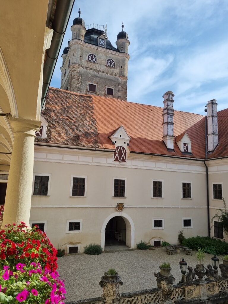 Schloss Greillenstein: A Renaissance Castle and Museum in Austria 3 Schloss Greillenstein