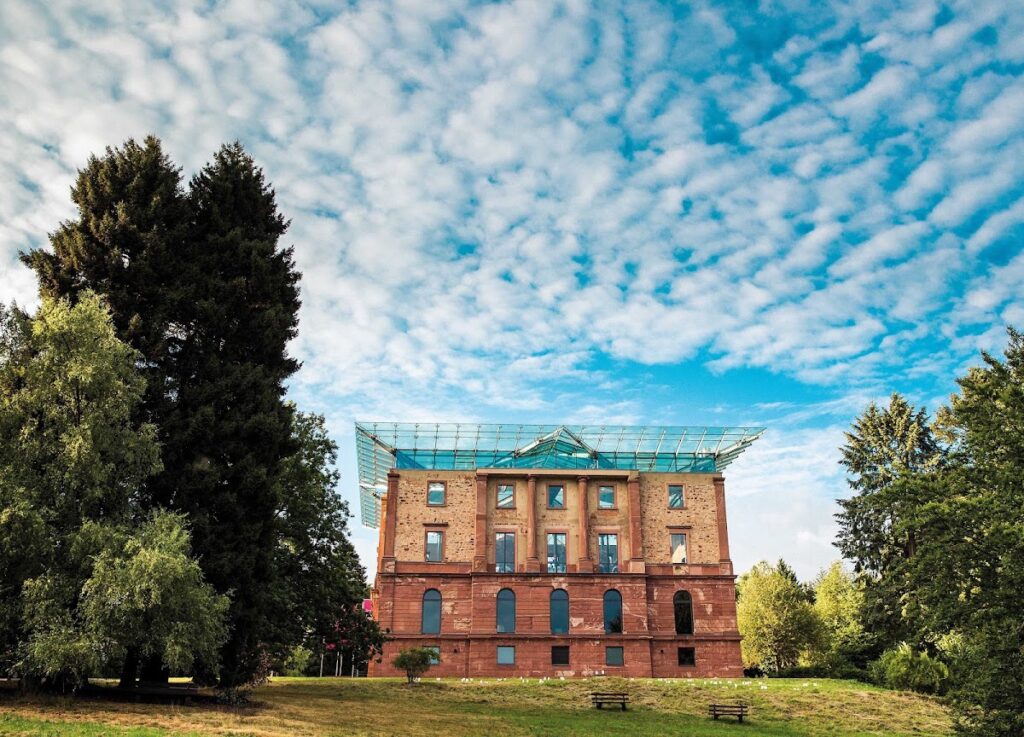 Jagdschloss Platte: A Neoclassical Hunting Lodge near Wiesbaden 1 Jagdschloss Platte