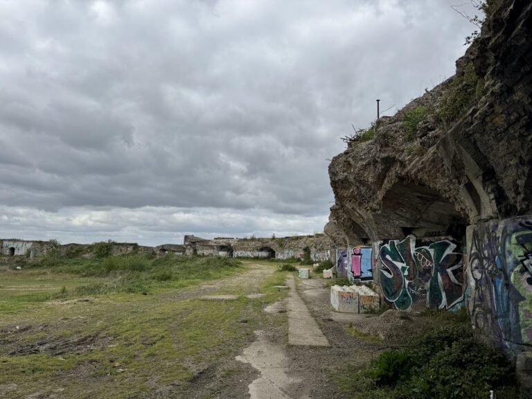 Shornemead Fort: Victorian Thames-estuary Fortification near Gravesend