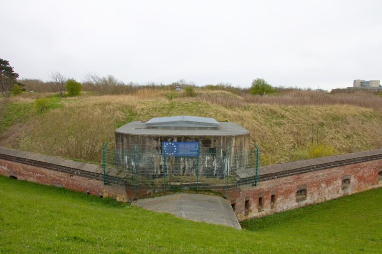 Fort Kugelbake: A 19th-century Coastal Fortress in Cuxhaven