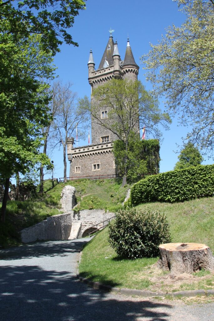 Dillenburg Castle: Nassau Residence and Territorial Fortress in Germany 2 Dillenburger Schloss