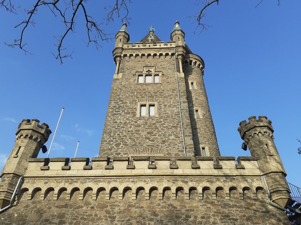 Dillenburg Castle: Nassau Residence and Territorial Fortress in Germany 4 Dillenburger Schloss