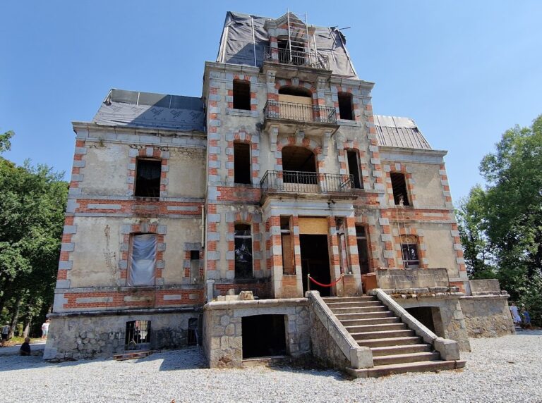Château de Chaumont: A Nineteenth-Century Bourgeois Residence in France
