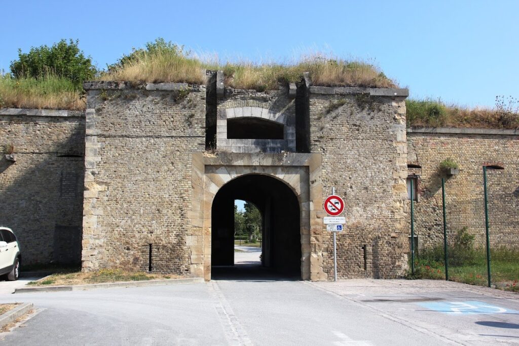 Citadelle de Calais: A French Fortress on the English Channel 2 Citadelle de Calais