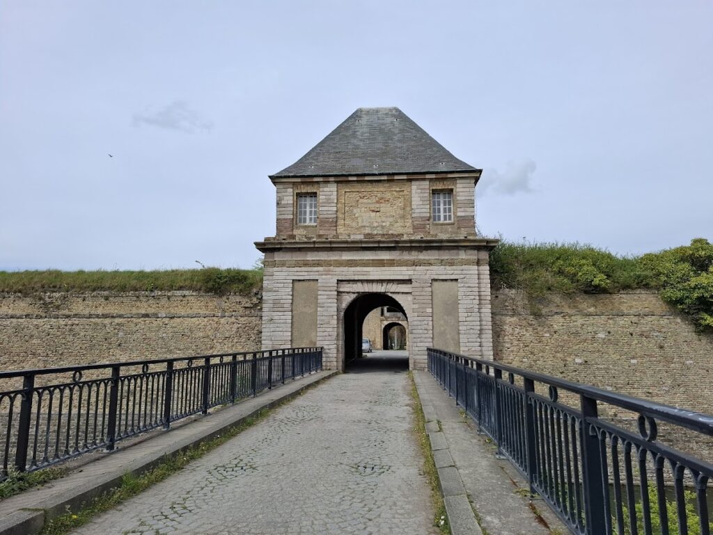 Citadelle de Calais: A French Fortress on the English Channel 3 Citadelle de Calais