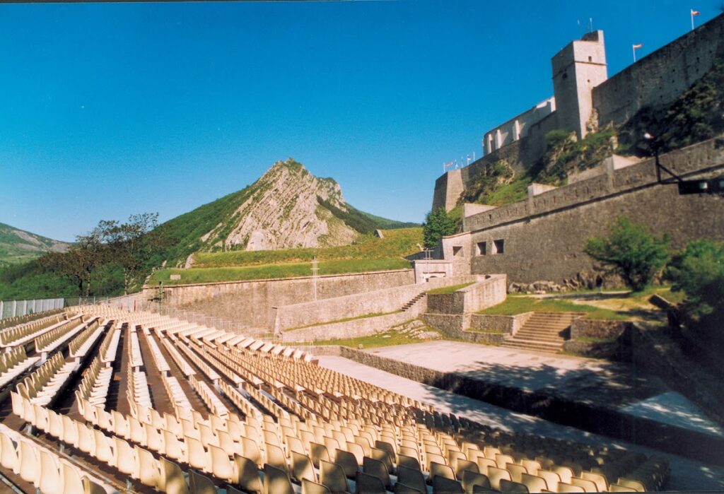 Citadelle de Sisteron: A Historic Fortress Above the Durance 1 Citadelle de Sisteron