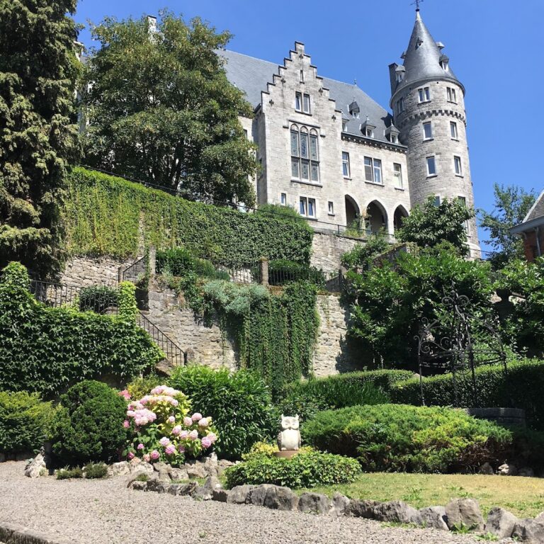Château de Rochefort: Medieval Fortress and County Seat in Belgium