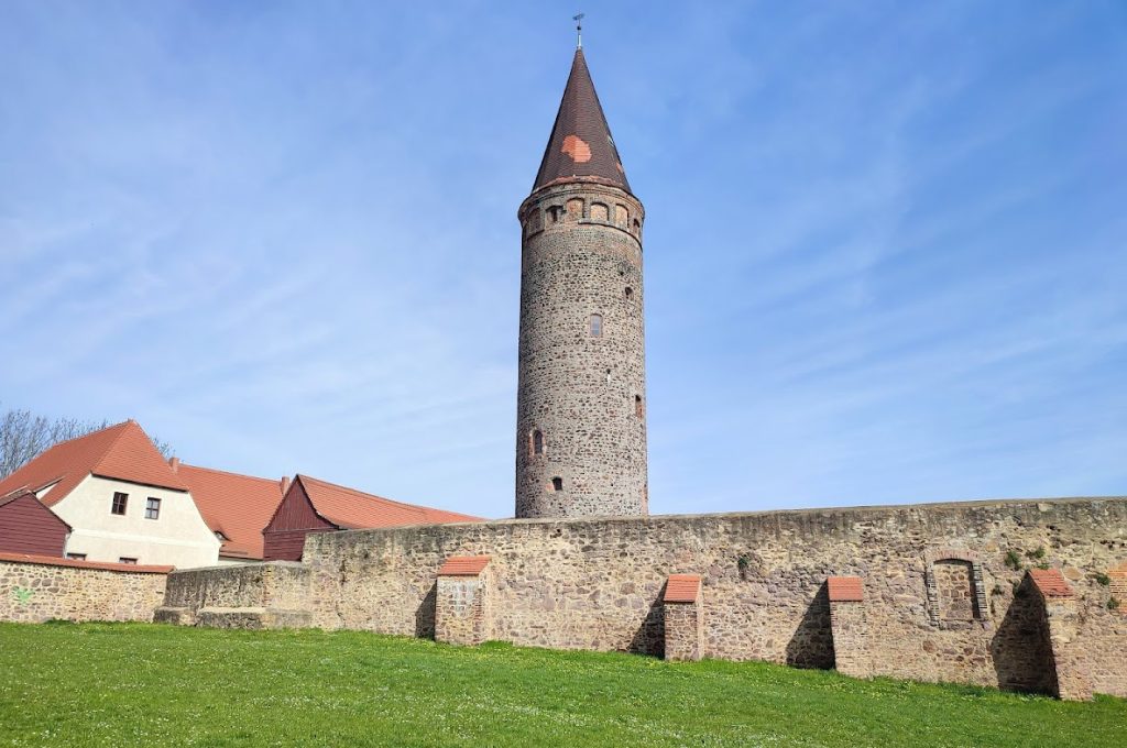 Schloss Zörbig: A Castle and Palace Complex in Germany 1 Schloss Zörbig