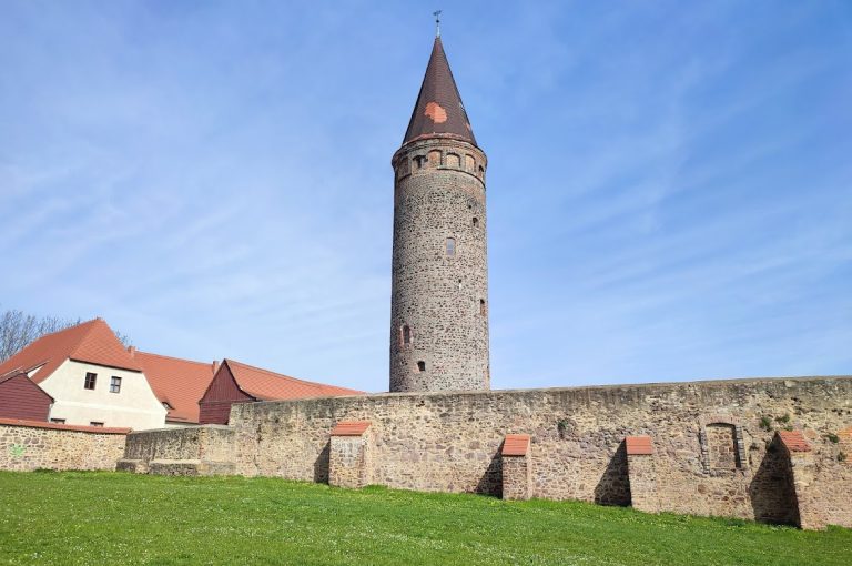 Schloss Zörbig: A Castle and Palace Complex in Germany