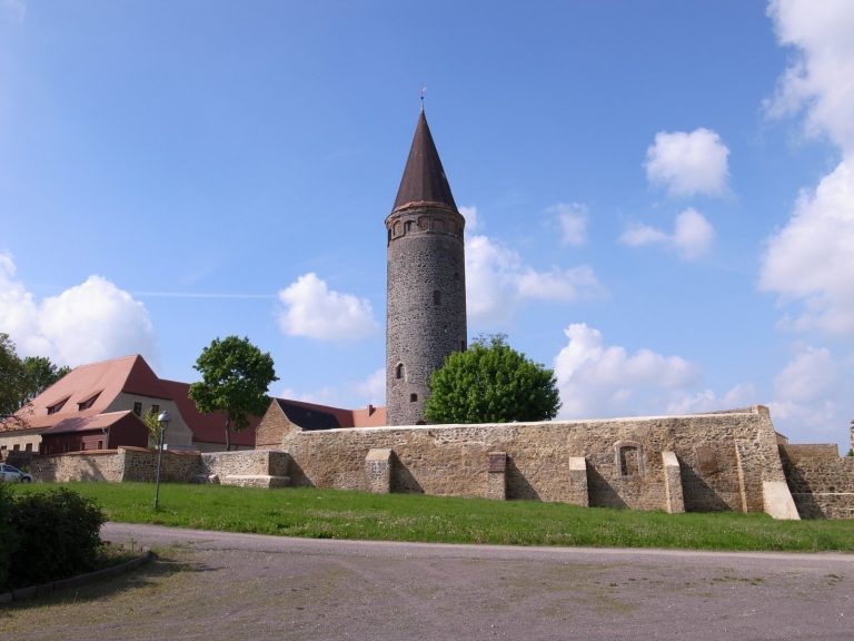 Schloss Zörbig: A Castle and Palace Complex in Germany
