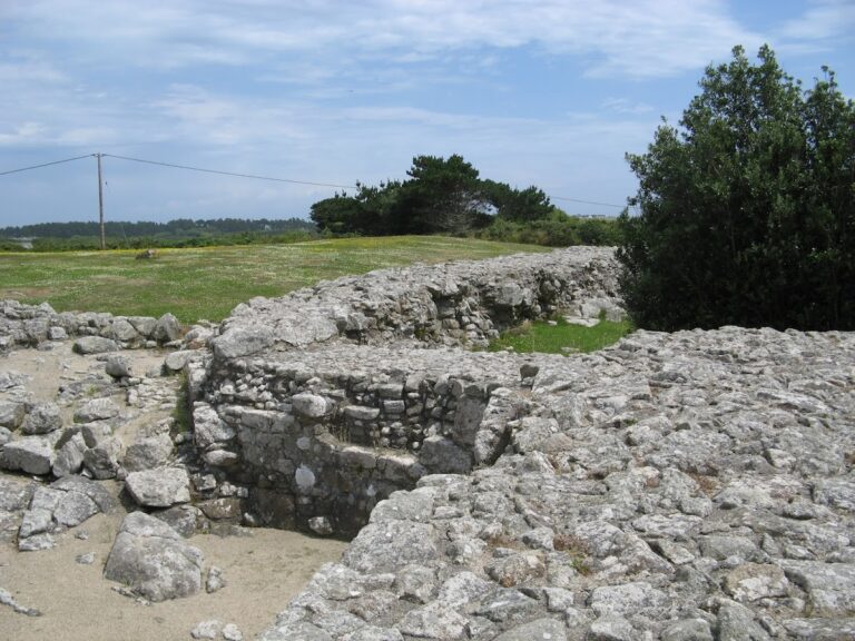 Harry’s Walls: A Mid-16th-Century Coastal Fort on St Mary’s, Isles of Scilly
