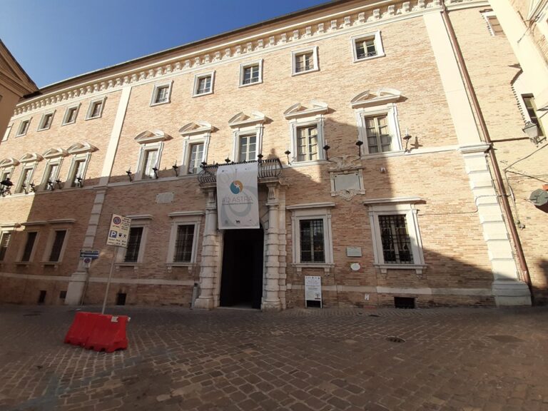 Palazzo Campana: A Noble Residence and Educational Institution in Osimo