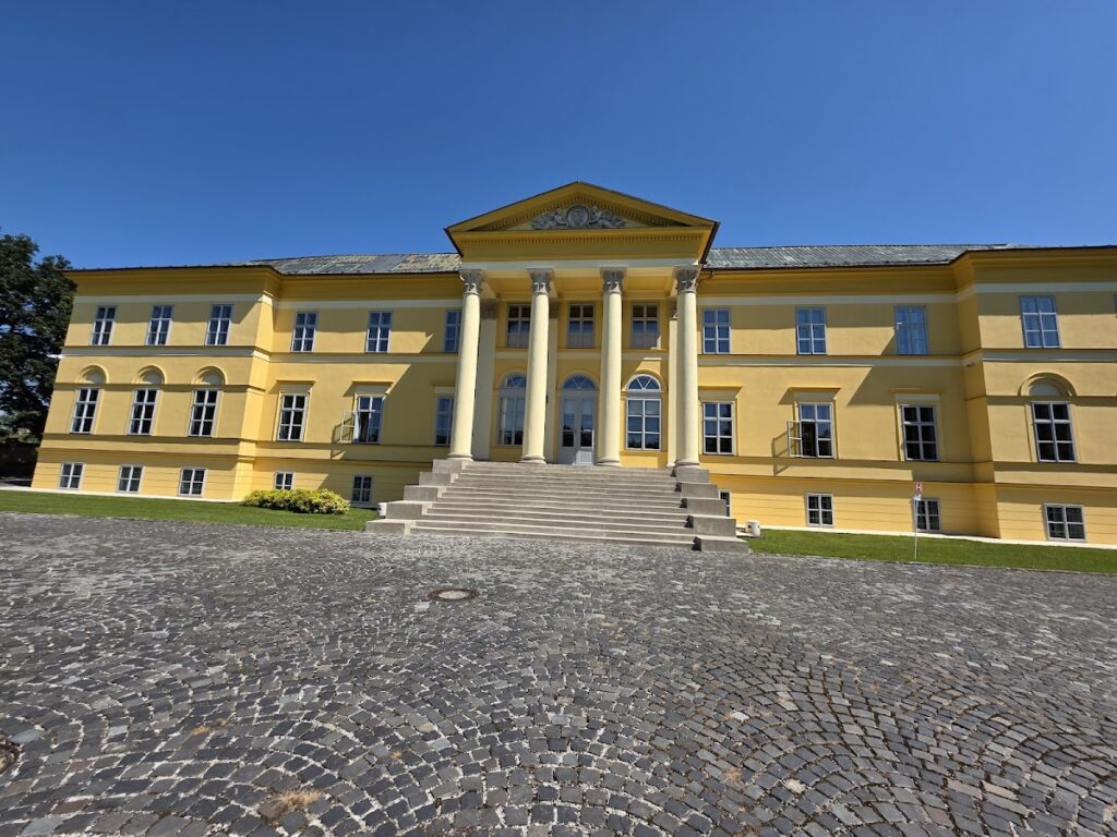 Dolná Krupá Manor house: A Baroque and Classical Aristocratic Residence in Slovakia 1 Dolná Krupá Manor house