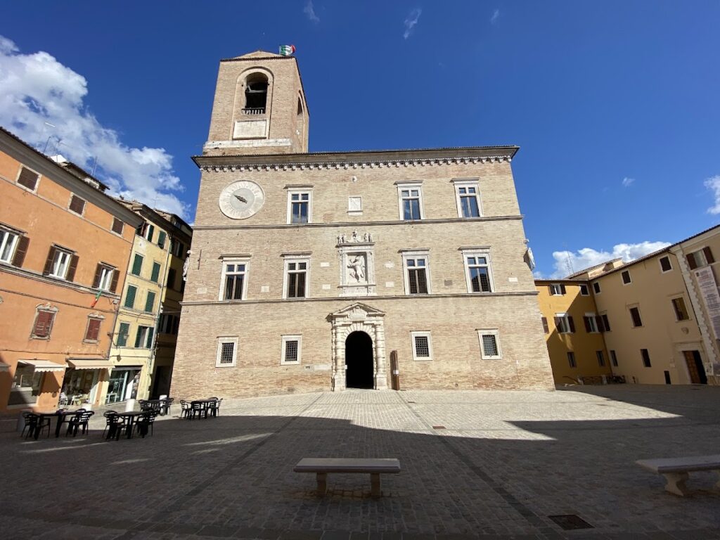 Palazzo della Signoria: Renaissance Civic Palace and Municipal Library in Jesi 2 Palazzo della Signoria