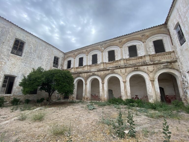 Palacio de los Marqueses de Viana, Garcíez: a sixteenth-century Renaissance palace and seat of the Quesada lordship