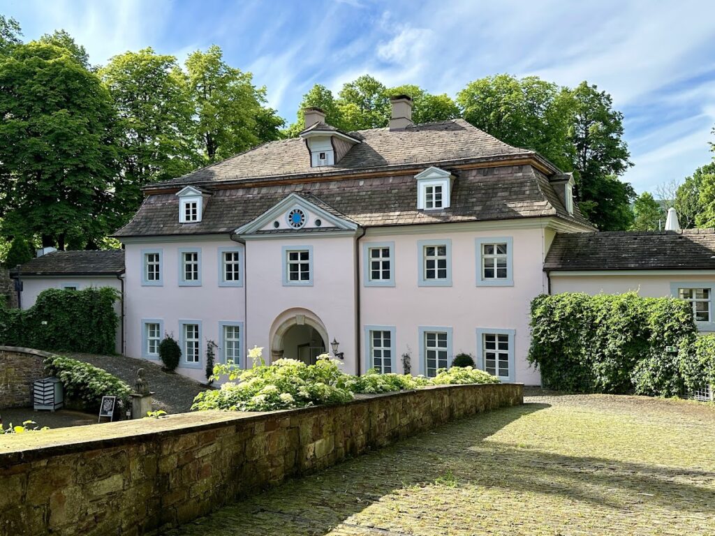 Schloss Pyrmont: A Baroque Palace on a Former Fortress Island in Germany 5 Schloss Pyrmont