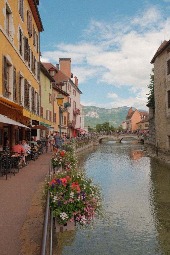 Palais de l'Isle: A Medieval Fortified House and Prison in Annecy 5 Palais de l'Isle