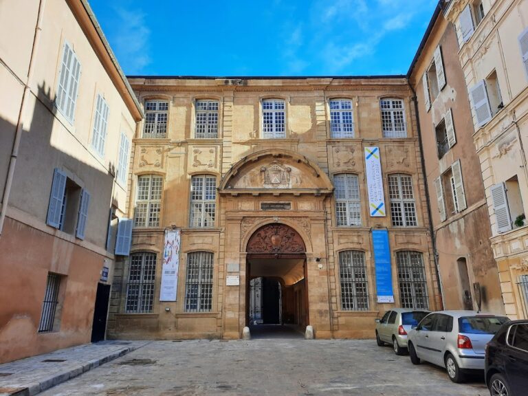 Palais de l’Archevêché d’Aix-en-Provence: Former Archiepiscopal Residence