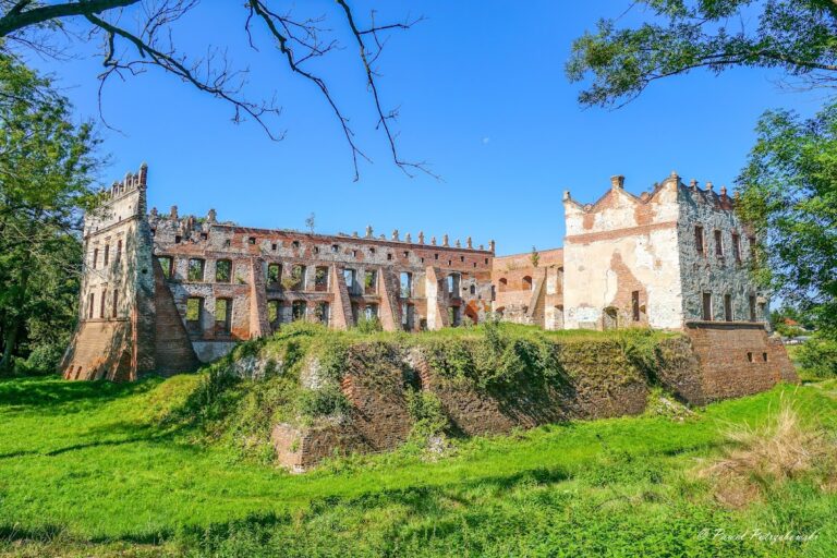 Krupe Castle: A Renaissance Palatial Fortress in Poland