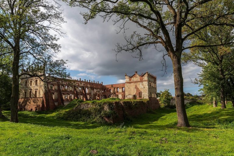 Krupe Castle: A Renaissance Palatial Fortress in Poland