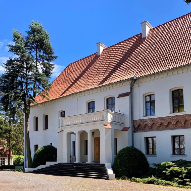 Szamotuły Castle: A Polish Noble Residence and Museum Complex