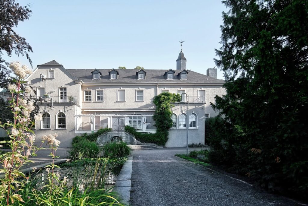Styrum: A Medieval Castle Estate and Imperial Fief in Germany 3 Styrum